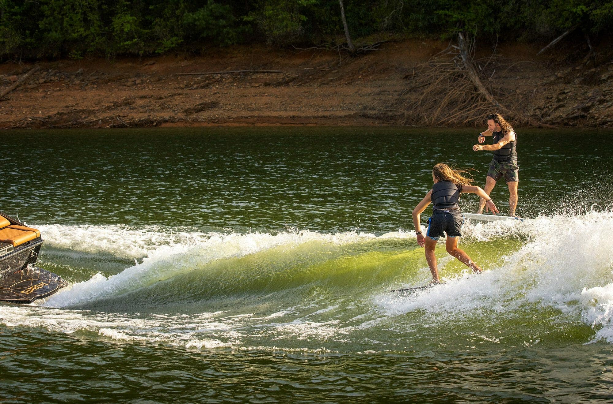 Surf Wave | Supreme Boats